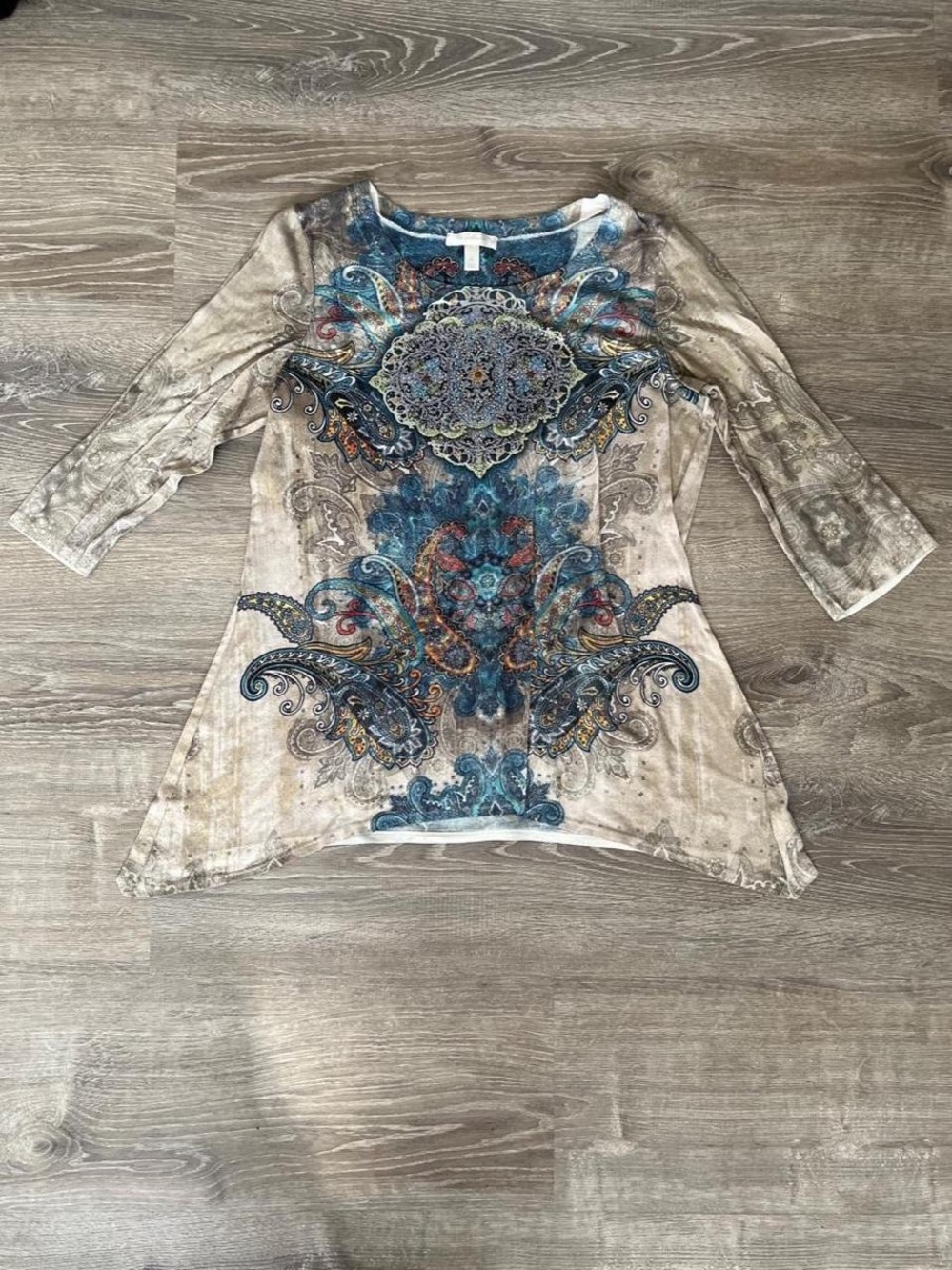 Dressbarn blue and beige paisley print top